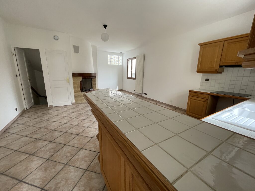 NOUVEAU – PAVILLON À PUTEAUX (92800)