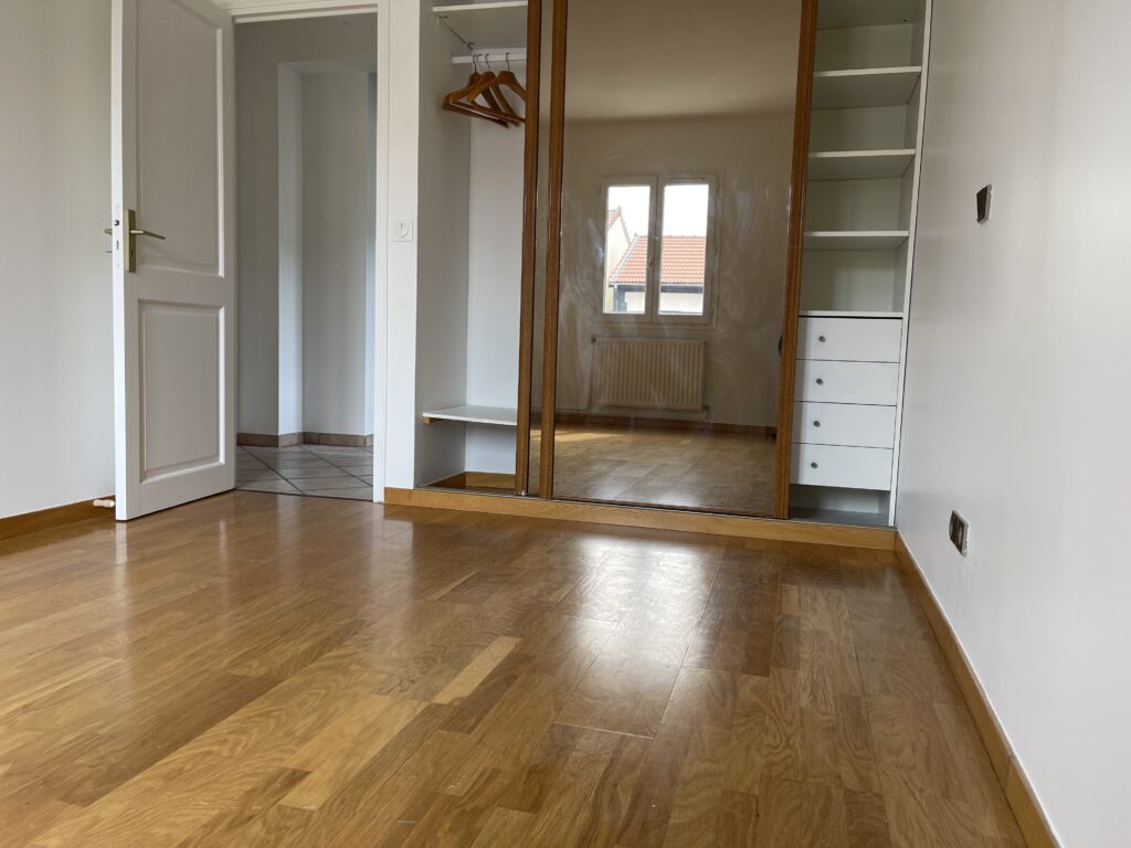NOUVEAU – PAVILLON À PUTEAUX (92800)