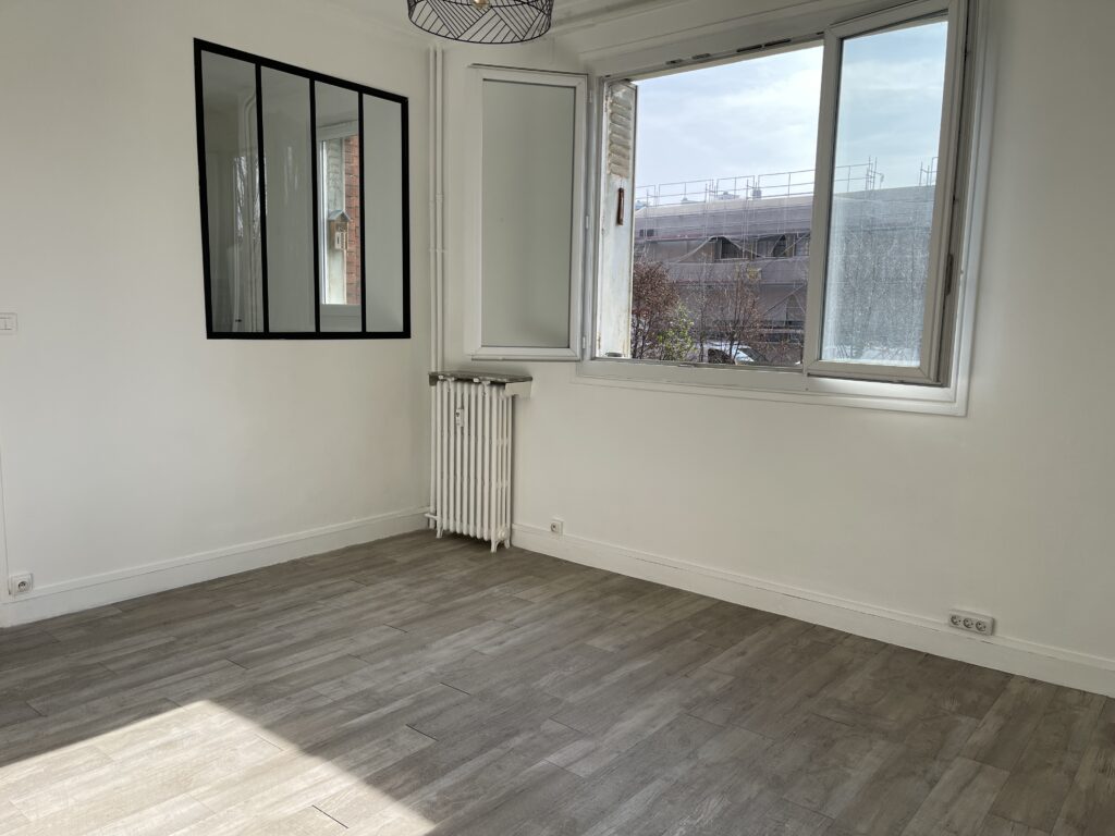 F4 lumineux avec 3 chambres à La Garenne-Colombes – Proche centre & transports