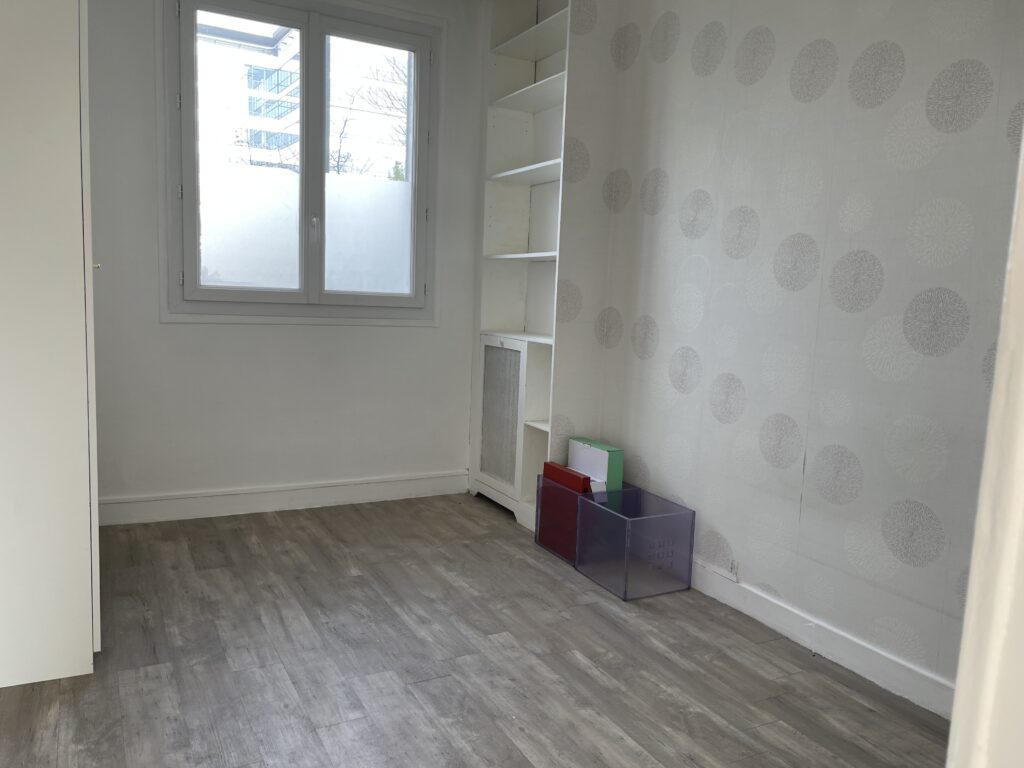 F4 lumineux avec 3 chambres à La Garenne-Colombes – Proche centre & transports