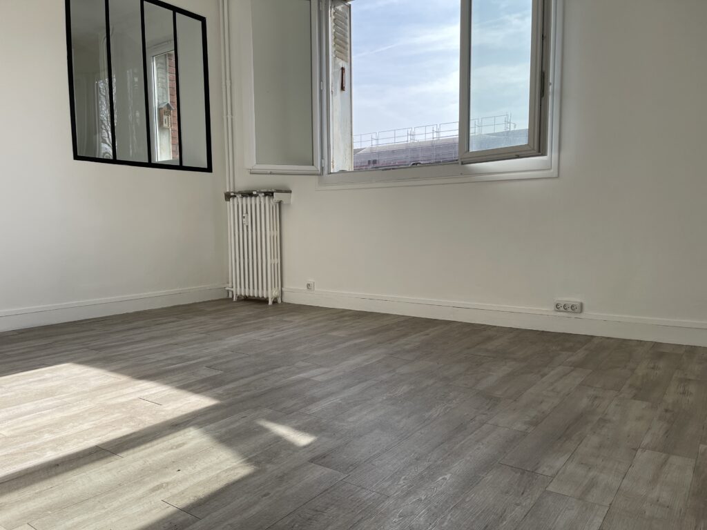 F4 lumineux avec 3 chambres à La Garenne-Colombes – Proche centre & transports