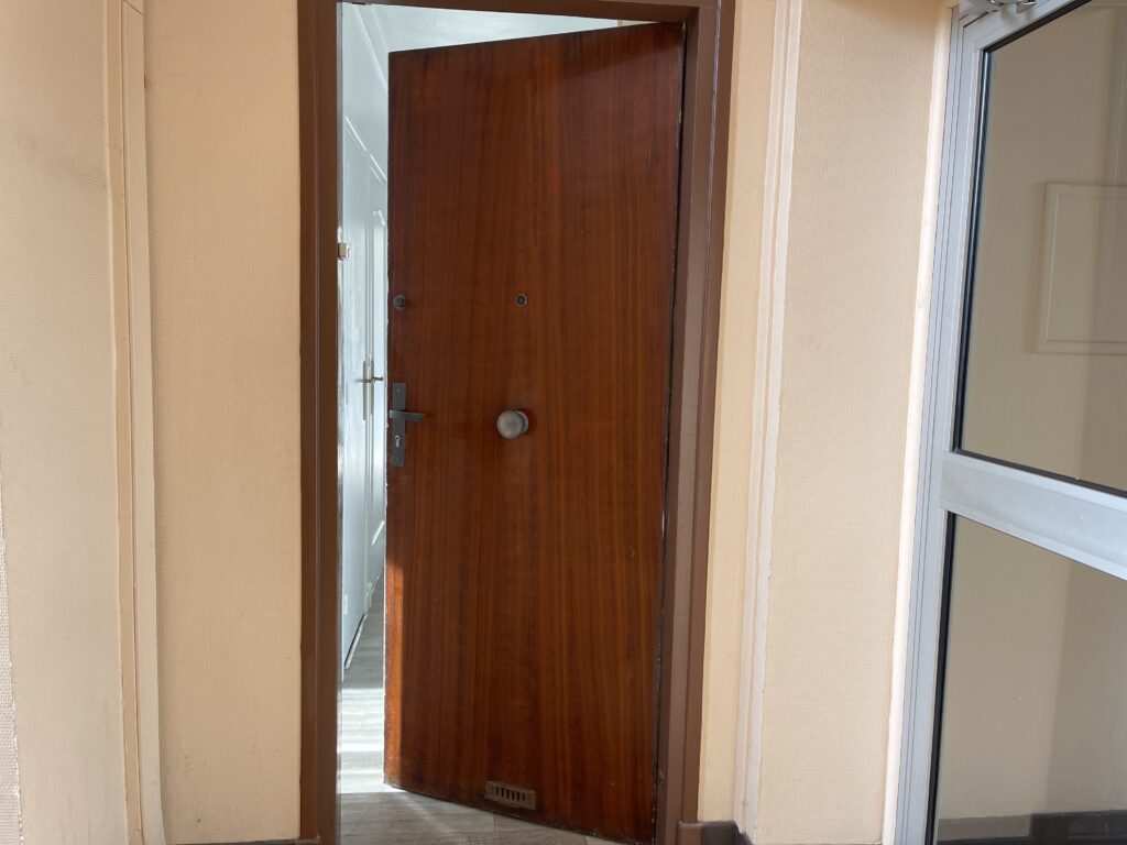F4 lumineux avec 3 chambres à La Garenne-Colombes – Proche centre & transports
