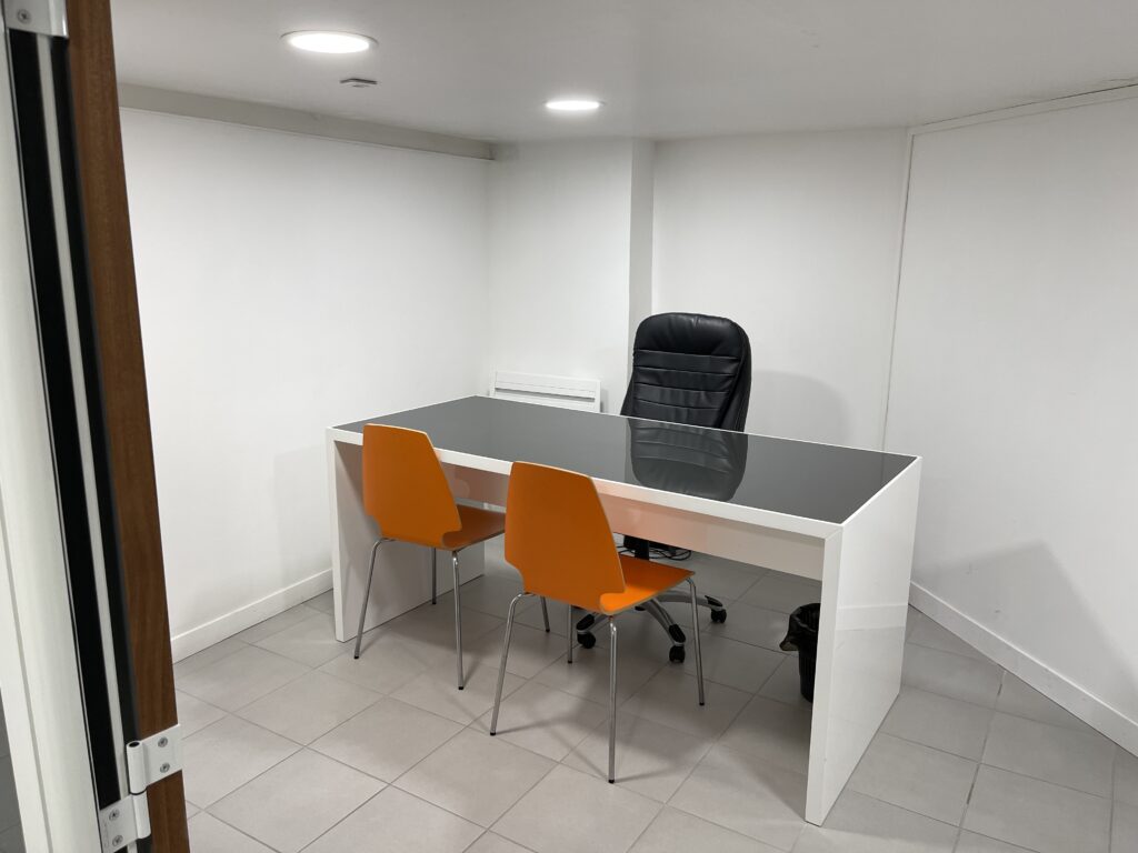 BOUTIQUE LOCAL COMMERCIAL NANTERRE