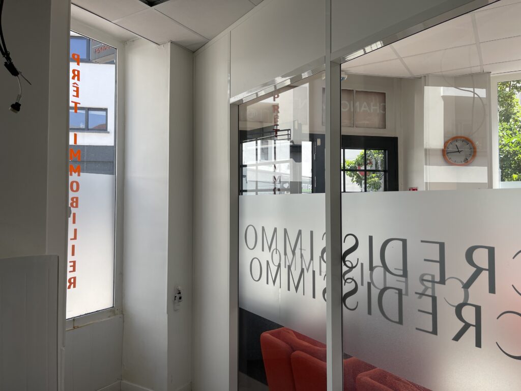 BOUTIQUE LOCAL COMMERCIAL NANTERRE