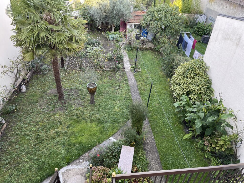 MAISON MONT VALERIENT