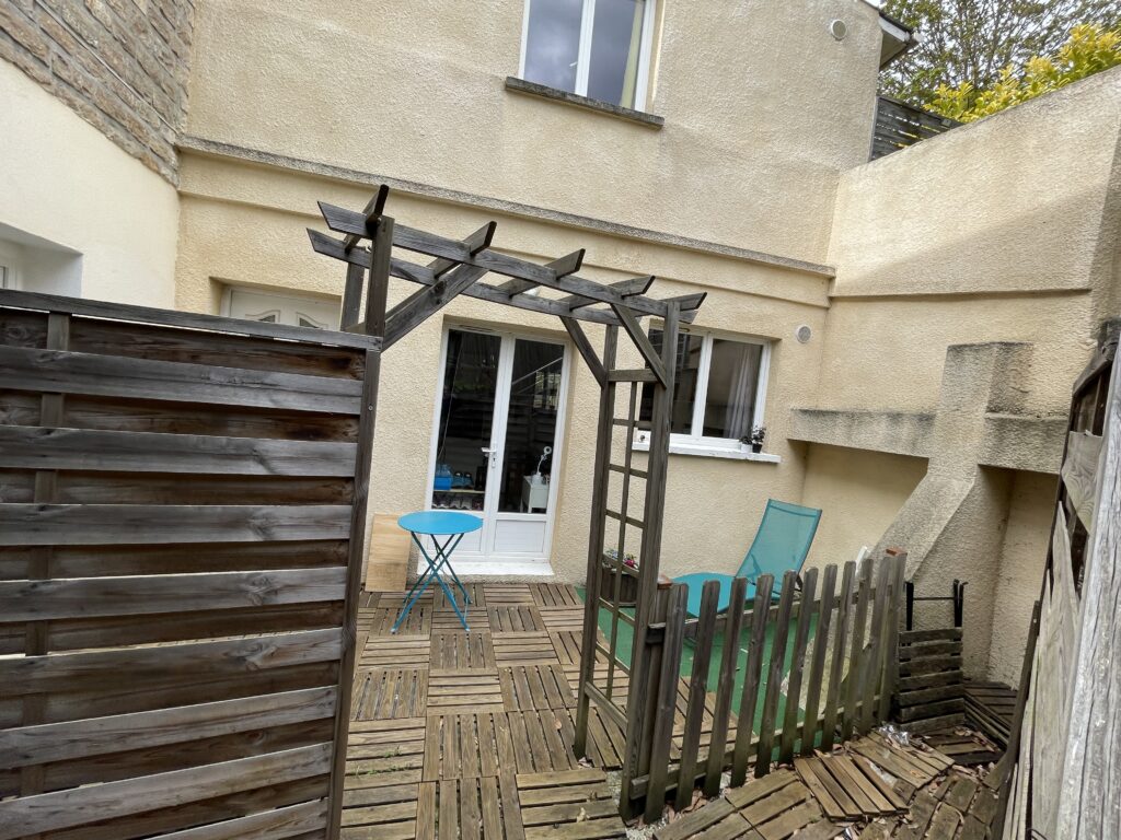 IMMEUBLE TYPE MAISON 95 CORMEILLES