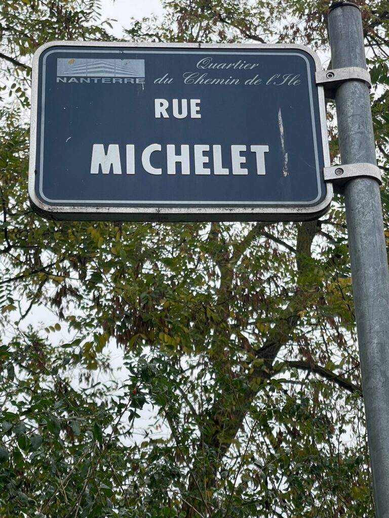 2 PIÈCES RARE AU PIED DU RER A